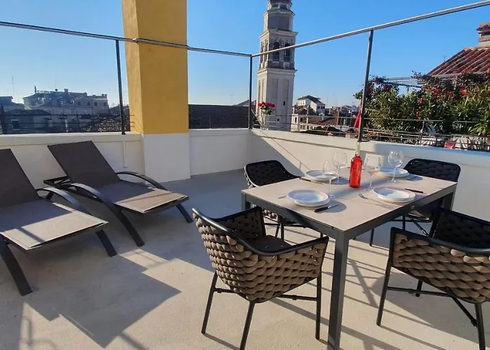 Ca' Francesca Terrace In شقة
